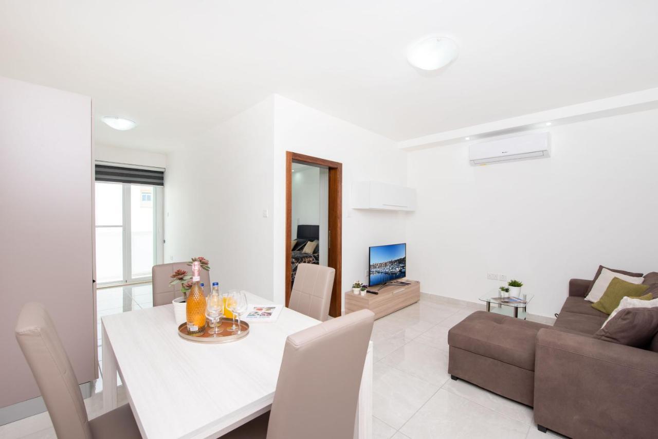 Flotta Island Apartments Gzira Luaran gambar