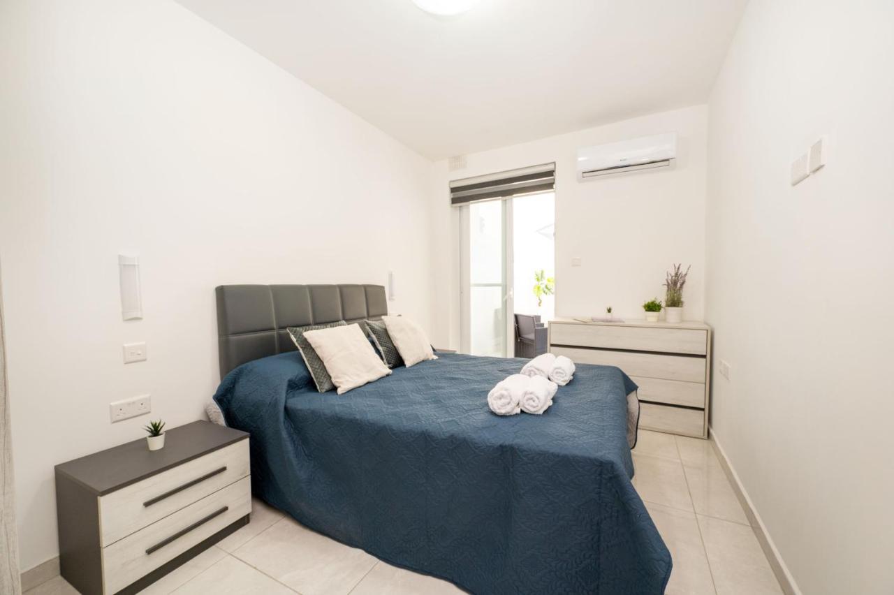 Flotta Island Apartments Gzira Luaran gambar