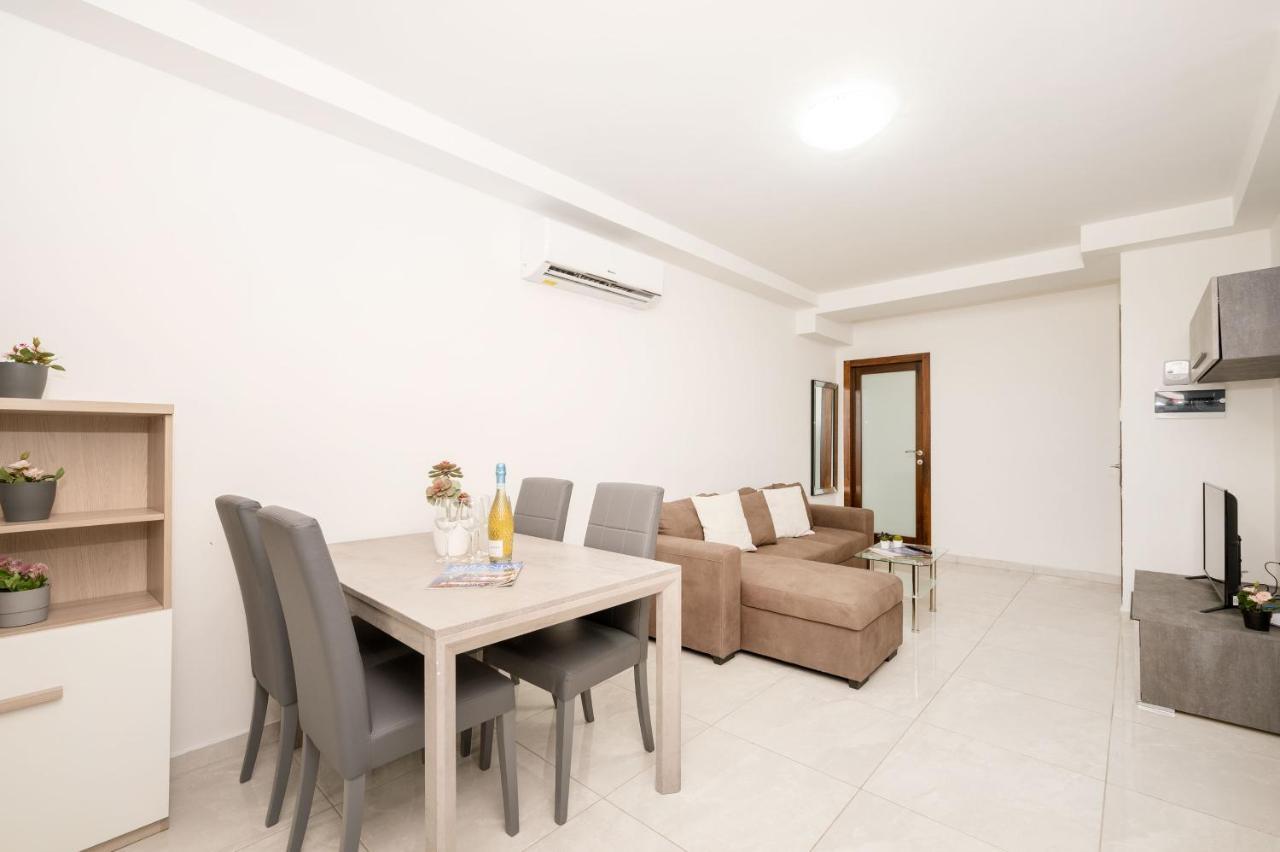Flotta Island Apartments Gzira Luaran gambar